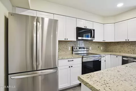 3323 W Marshall Ave W, Phoenix, AZ 85017 photo 9