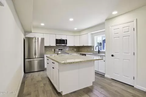 3323 W Marshall Ave W, Phoenix, AZ 85017 photo 8