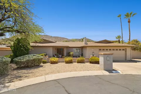 207 W Surrey Ave W, Phoenix, AZ 85029