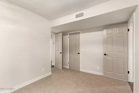 Bedroom - 1002 E Cochise Dr, Phoenix, AZ 85020 photo 5 of 5