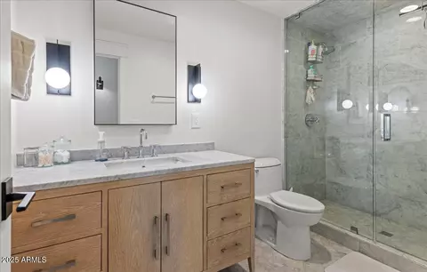 Bath - 4569 E Lafayette Blvd, Phoenix, AZ 85018 photo 4 of 6
