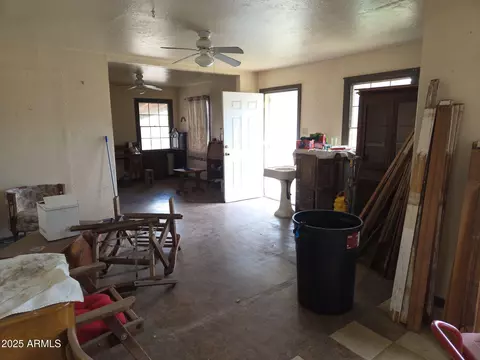 Entry Way - 27 Lowell Ave, Bisbee, AZ 85603 photo 1 of 2