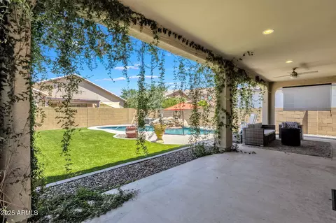 Exterior - 722 E Betsy Ln, Gilbert, AZ 85296 photo 2 of 13