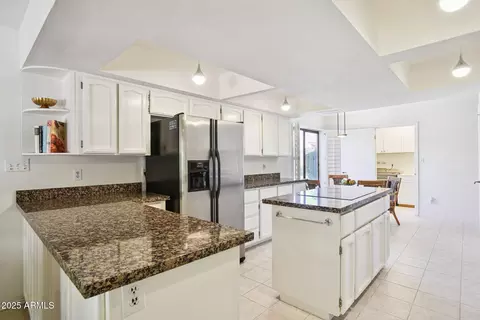 25 E Butler Dr, Phoenix, AZ 85020 photo 7