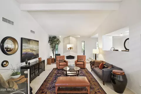 25 E Butler Dr, Phoenix, AZ 85020 photo 4