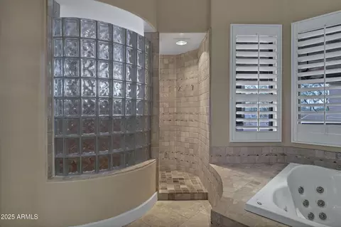Bath - 8540 E Mcdowell Rd #102, Mesa, AZ 85207 photo 7 of 10