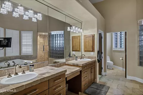 Bath - 8540 E Mcdowell Rd #102, Mesa, AZ 85207 photo 5 of 10