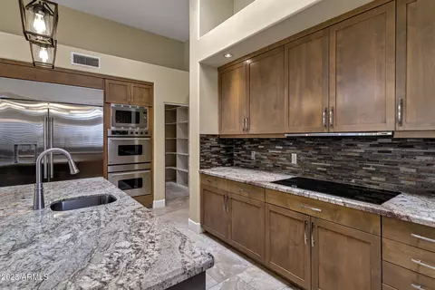 Kitchen - 8540 E Mcdowell Rd #102, Mesa, AZ 85207 photo 4 of 7