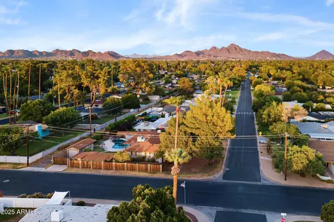 View/Area - 1020 W Orangewood Ave, Phoenix, AZ 85021 photo 6 of 6