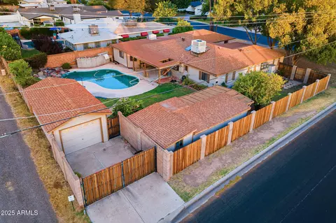 View/Area - 1020 W Orangewood Ave, Phoenix, AZ 85021 photo 4 of 6