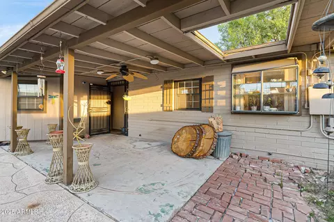 Exterior - 1020 W Orangewood Ave, Phoenix, AZ 85021 photo 7 of 12