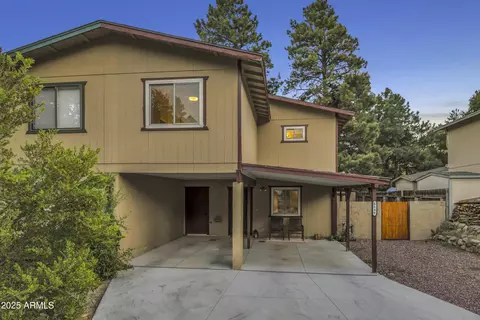 6646 N Snowflake Dr, Flagstaff, AZ 86004