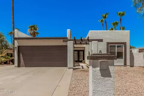 26210 S Saddletree Dr, Sun Lakes, AZ 85248