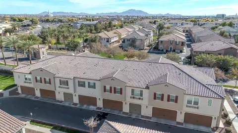 View/Area - 1959 E Hampton Ln #102, Gilbert, AZ 85295 photo 1 of 7