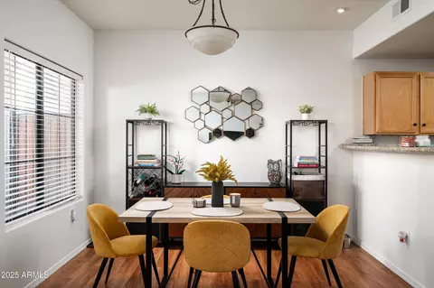 Dining - 3150 E Beardsley Rd #1032, Phoenix, AZ 85050 photo 1 of 1