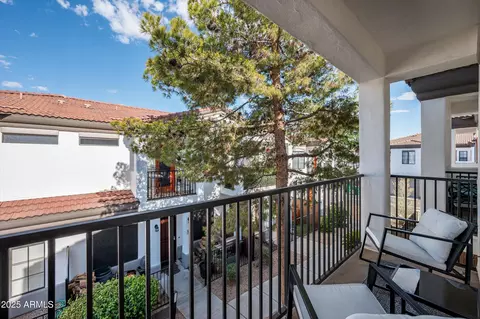 Exterior - 3150 E Beardsley Rd #1032, Phoenix, AZ 85050 photo 5 of 8