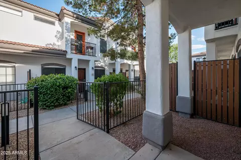Exterior - 3150 E Beardsley Rd #1032, Phoenix, AZ 85050 photo 7 of 8