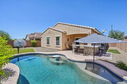 Exterior - 7764 S Abbey Ln, Gilbert, AZ 85298 photo 4 of 8