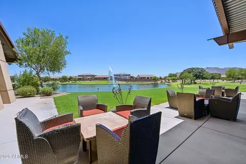 View/Area - 7764 S Abbey Ln, Gilbert, AZ 85298 photo 6 of 7