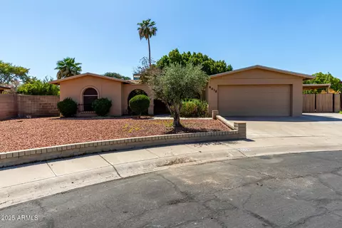 8618 N 43rd Dr, Glendale, AZ 85302
