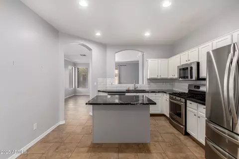 Kitchen - 4292 E Shannon St, Gilbert, AZ 85295 photo 1 of 5