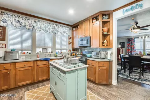 2607 E Phelps Rd, Phoenix, AZ 85032 photo 2