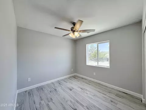 Bedroom - 20134 E Lakeside Rd, Mayer, AZ 86333 photo 2 of 3