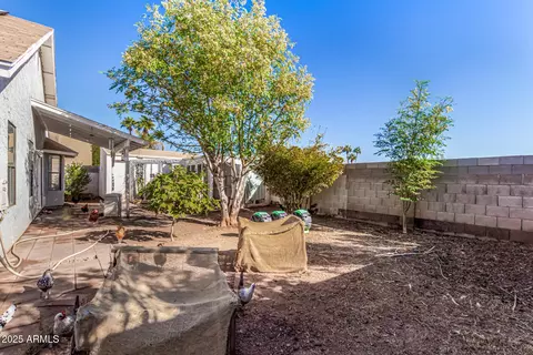 Exterior - 1007 N Palm St, Gilbert, AZ 85234 photo 8 of 9