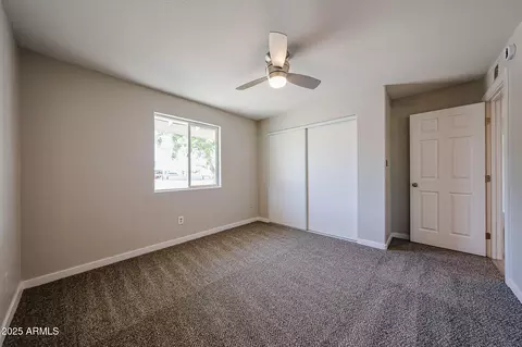 Bedroom - 4425 N 70th Ave, Phoenix, AZ 85033 photo 6 of 8