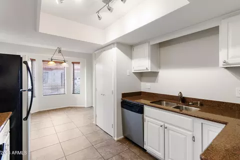 3201 N 38th St #2, Phoenix, AZ 85018 photo 12