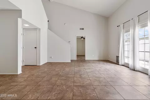 3201 N 38th St #2, Phoenix, AZ 85018 photo 8