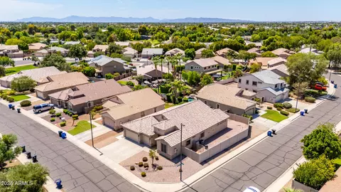 View/Area - 994 S Oak St, Gilbert, AZ 85233 photo 2 of 9