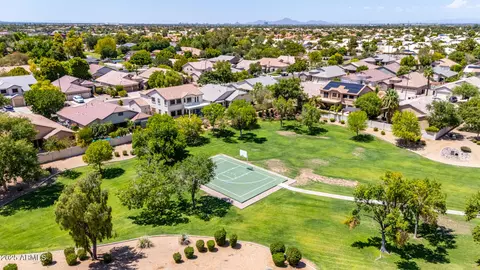 View/Area - 994 S Oak St, Gilbert, AZ 85233 photo 7 of 9