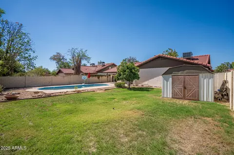 Exterior - 4407 E Le Marche Ave, Phoenix, AZ 85032 photo 4 of 6