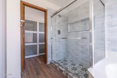 Bath - 4407 E Le Marche Ave, Phoenix, AZ 85032 photo 6 of 6