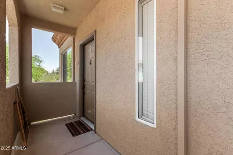 Exterior - 2134 E Broadway Rd #2007, Tempe, AZ 85282 photo 2 of 10