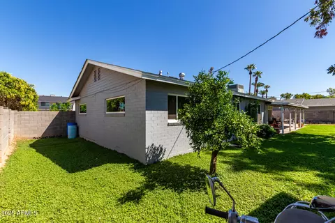 Exterior - 3101 E Campbell Ave, Phoenix, AZ 85016 photo 6 of 8