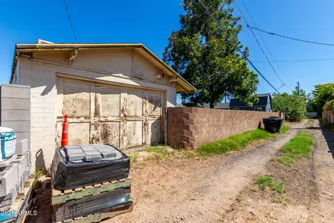Exterior - 3101 E Campbell Ave, Phoenix, AZ 85016 photo 4 of 8