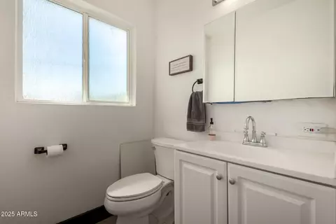 Bath - 3101 E Campbell Ave, Phoenix, AZ 85016 photo 3 of 3
