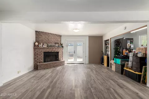 Living - 3101 E Campbell Ave, Phoenix, AZ 85016 photo 2 of 6