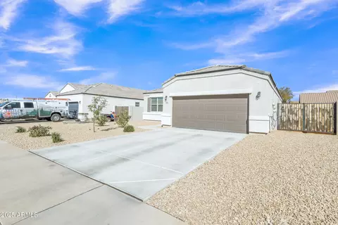 10320 E Lupine Ln, Florence, AZ 85132