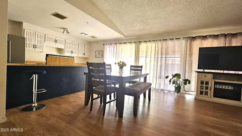 Dining - 6829 W Berkeley Rd, Phoenix, AZ 85035 photo 1 of 2