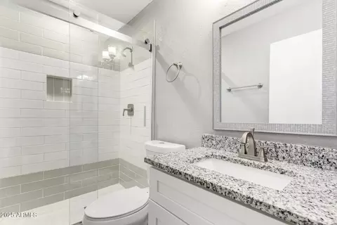 Bath - 4623 E Pershing Ave, Phoenix, AZ 85032 photo 1 of 3