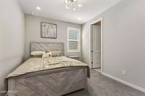 Bedroom - 5945 E Salter Dr, Phoenix, AZ 85054 photo 5 of 5