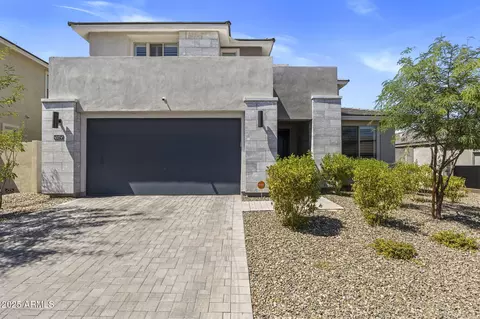 Exterior - 5945 E Salter Dr, Phoenix, AZ 85054 photo 2 of 4