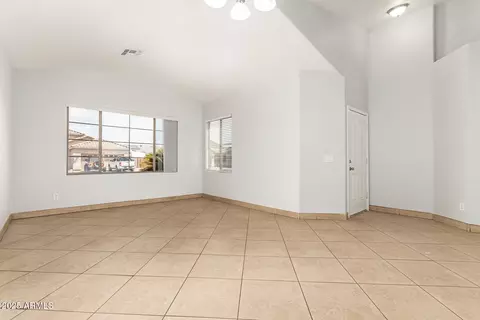 6541 W Cordes Rd, Phoenix, AZ 85043 photo 6