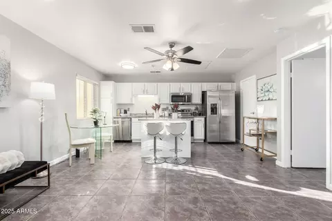 Kitchen - 3511 E Baseline Rd #1074, Phoenix, AZ 85042 photo 1 of 6
