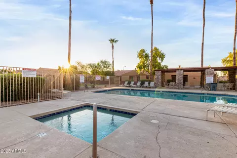 Exterior - 3511 E Baseline Rd #1074, Phoenix, AZ 85042 photo 11 of 14