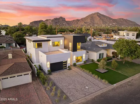 View/Area - 4546 E Glenrosa Ave, Phoenix, AZ 85018 photo 1 of 1