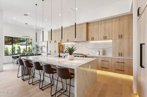 Kitchen - 4546 E Glenrosa Ave, Phoenix, AZ 85018 photo 1 of 3